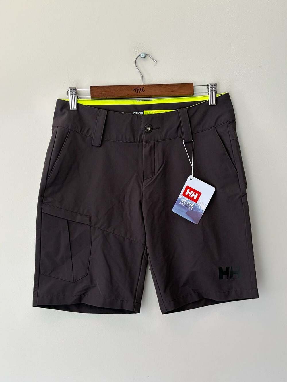 Helly Hansen Women's QD Cargo Shorts Ebony Size 28